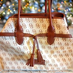 Dooney and Bourke Handbag